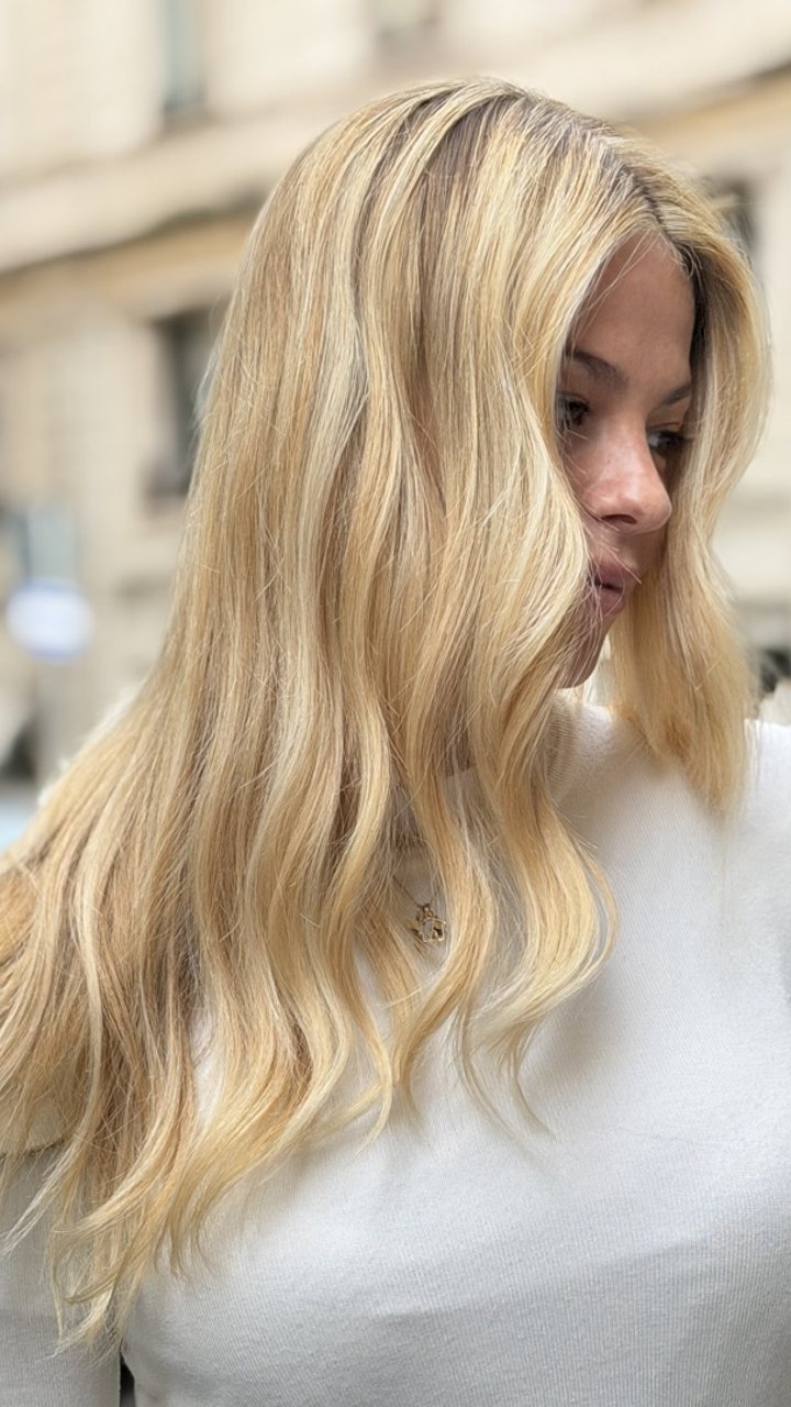 Biondo luminoso e naturale realizzato da ADRYA Milano